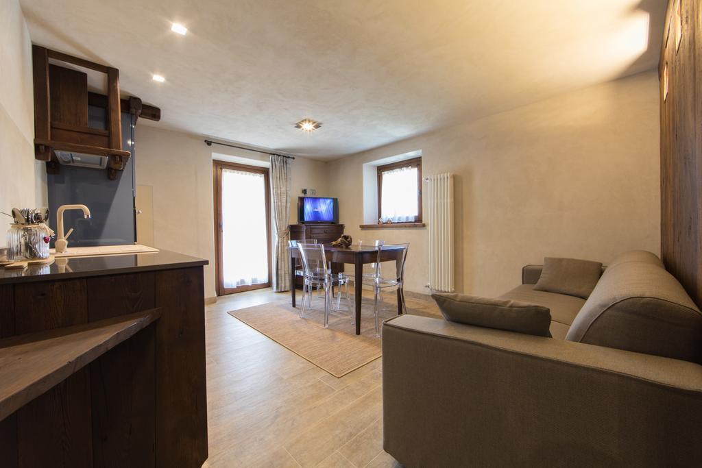 Maison Lo Triolet Introd Luaran gambar
