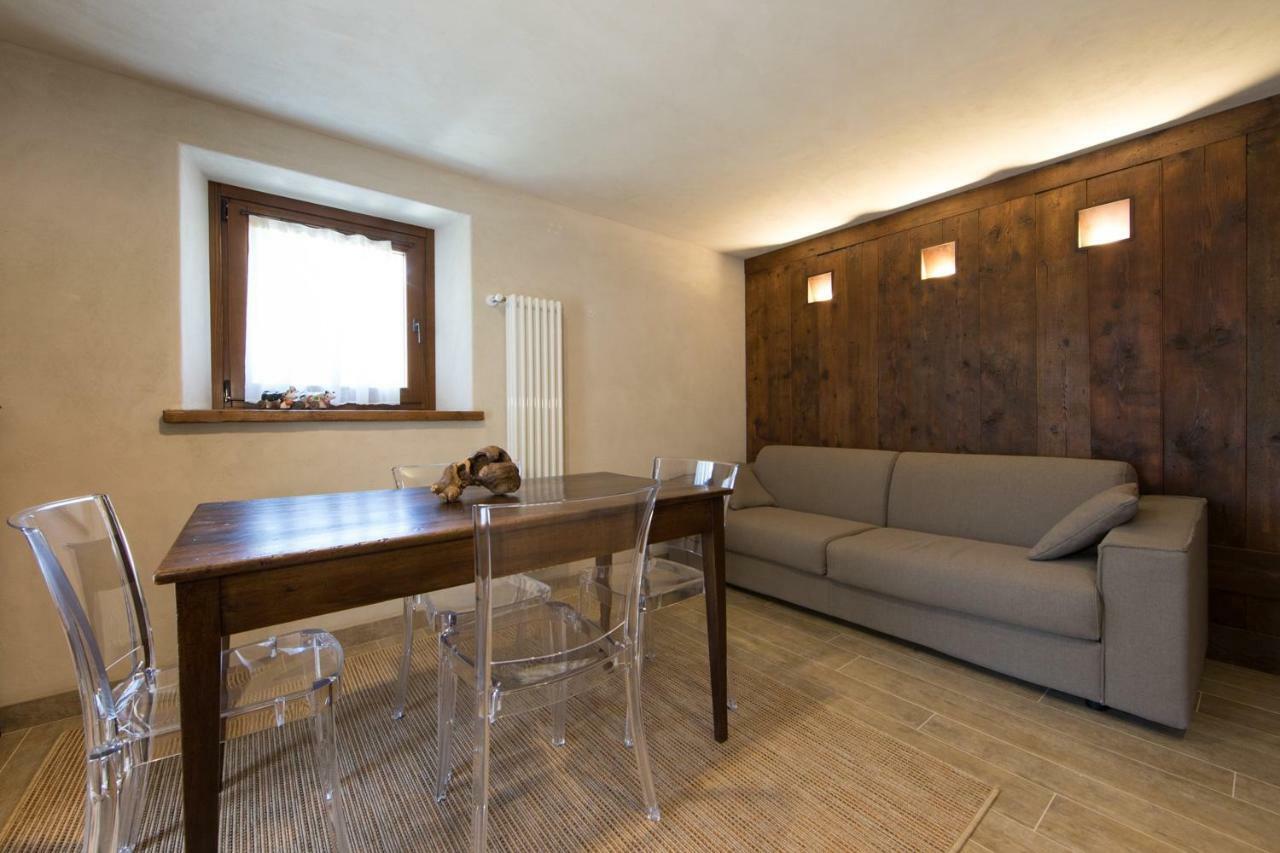 Maison Lo Triolet Introd Luaran gambar