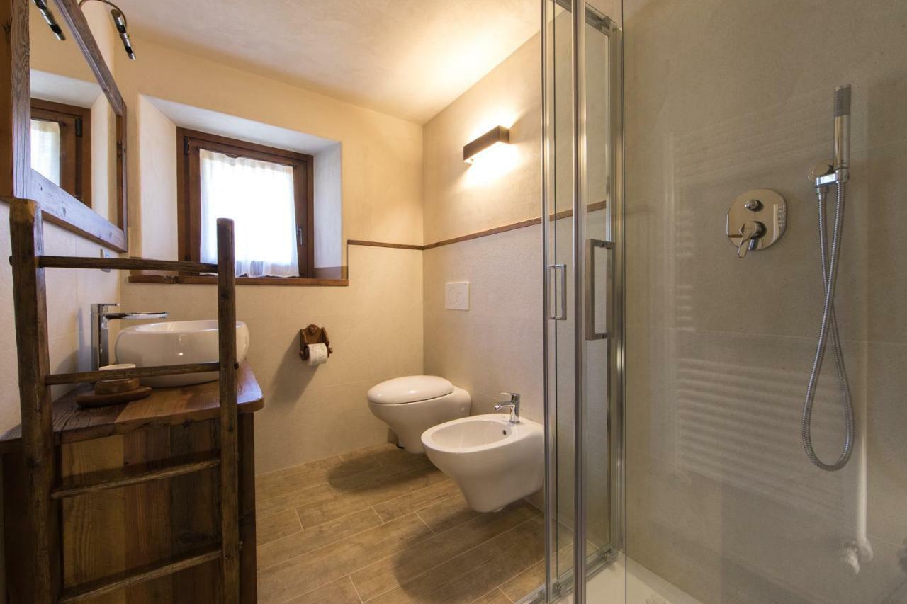 Maison Lo Triolet Introd Luaran gambar